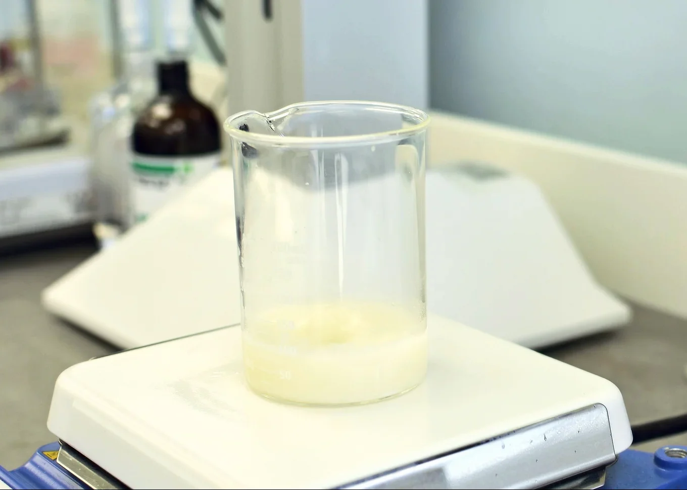 Compounding beaker